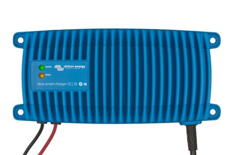 Victron Energy Blue Smart IP67 24/8 24V 8A akkumulátortöltő